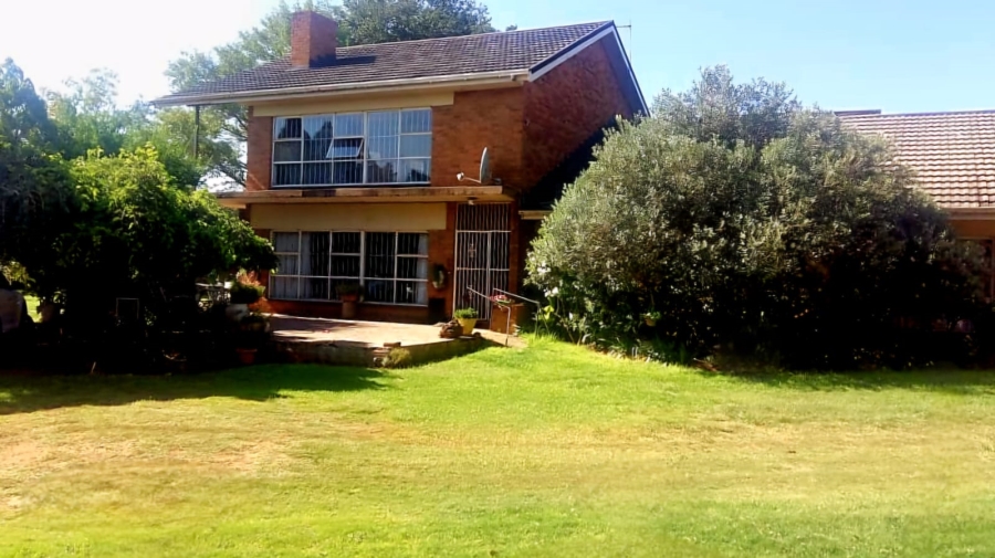 4 Bedroom Property for Sale in Bloemfontein Rural Free State